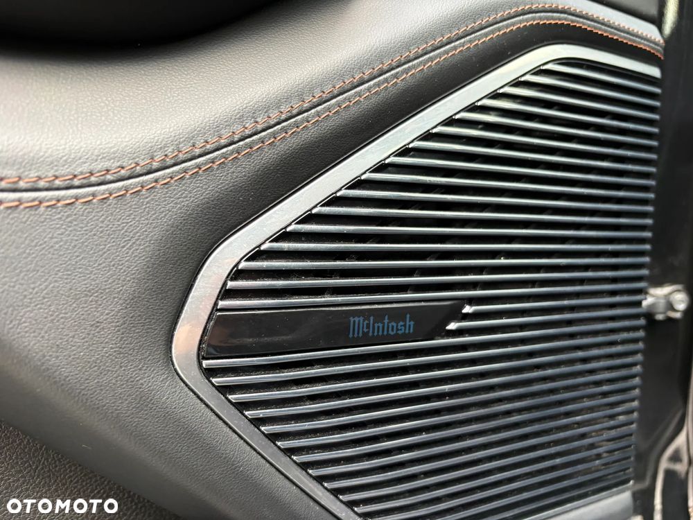 Jeep Grand Cherokee - 40