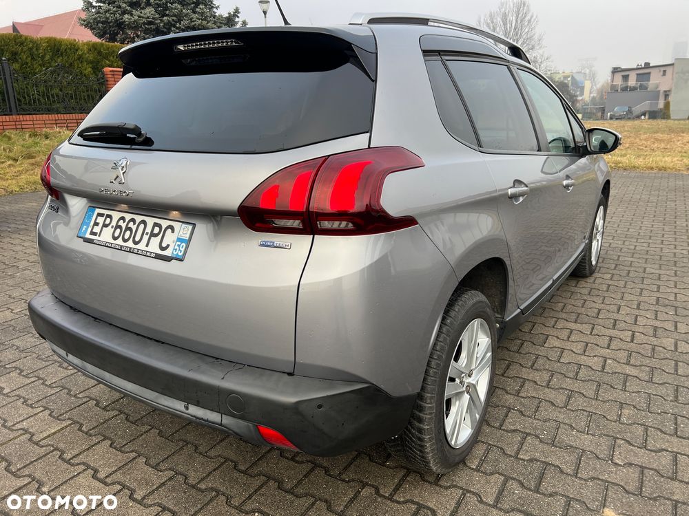 Peugeot 2008 PureTech 82 Style - 2