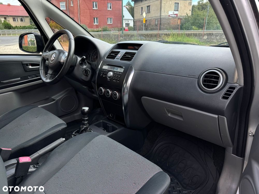 Suzuki SX4 - 7