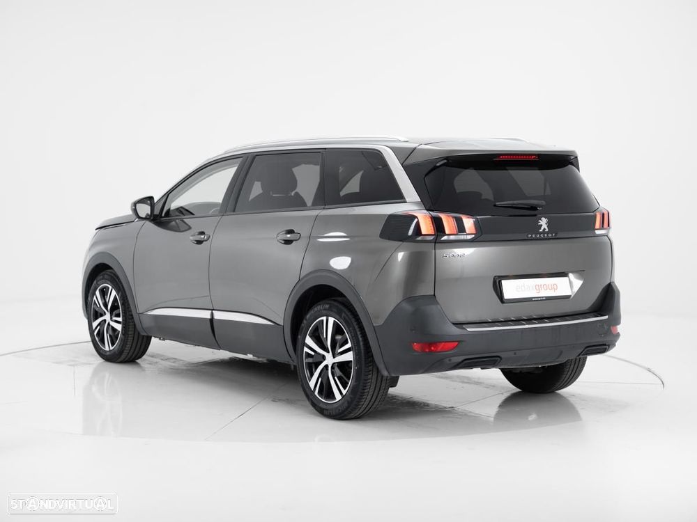 Peugeot 5008 - 5
