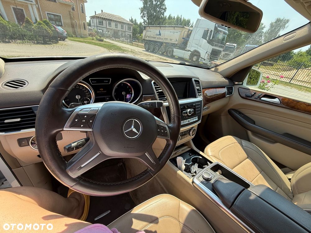 Mercedes-Benz ML 350 BlueTEC 4-Matic - 9