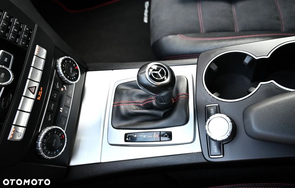 Mercedes-Benz Klasa C 350 7G-TRONIC Edition - 33