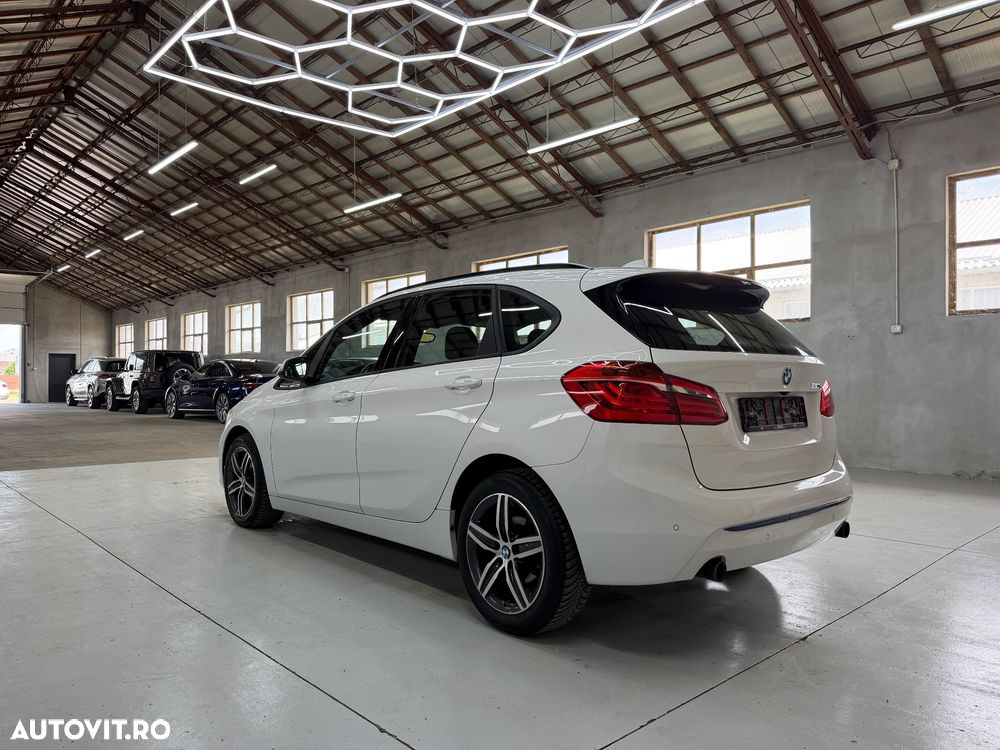 BMW Seria 2 220d Aut. Sport Line - 4