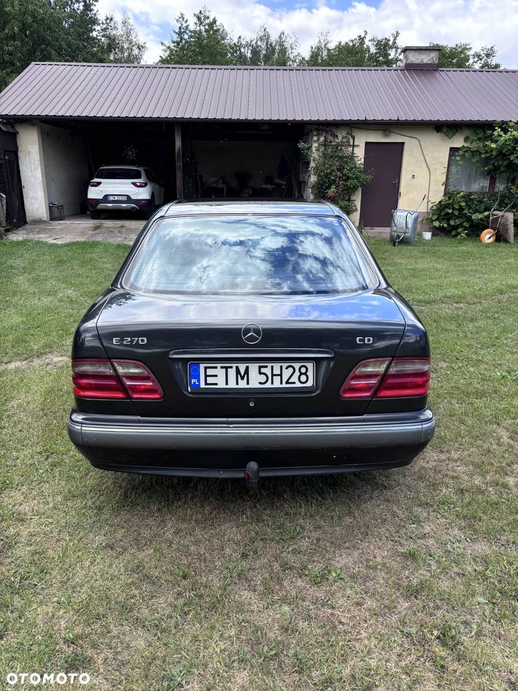 Mercedes-Benz Klasa E - 3
