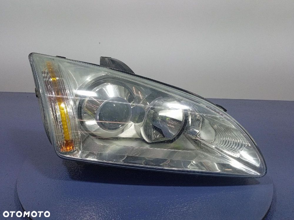 FORD FOCUS II 2004- REFLEKTOR PRAWY XENON LAMPA PRZÓD EU 4M5113W029 - 1