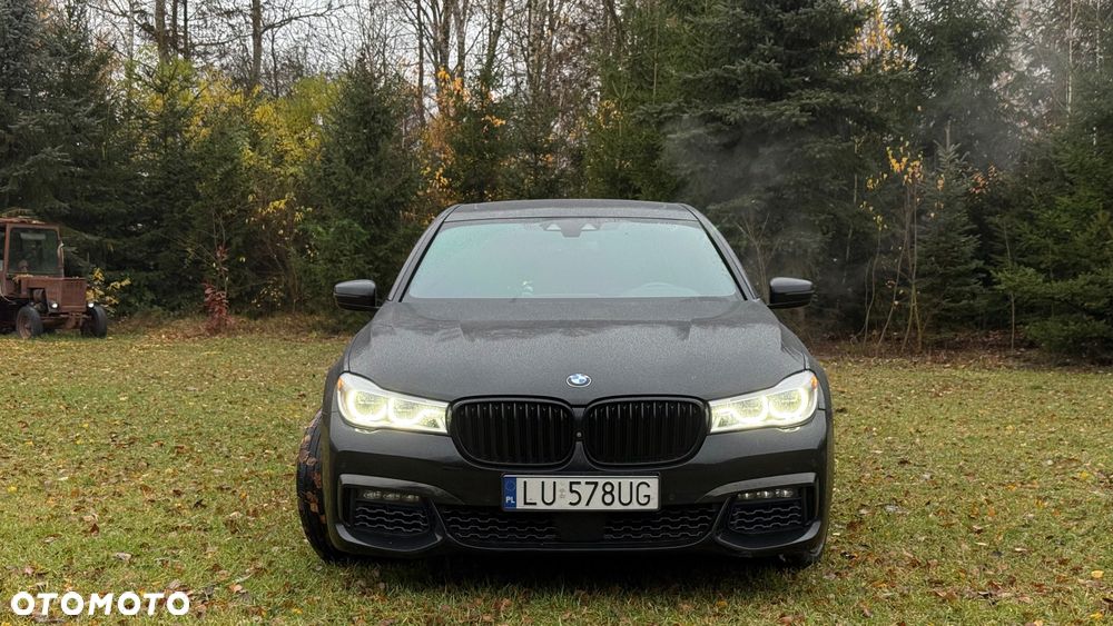 BMW Seria 7 750Li xDrive - 2