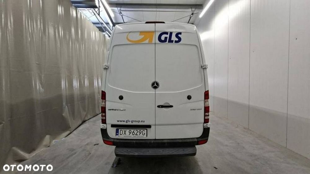 Mercedes-Benz Sprinter - 5