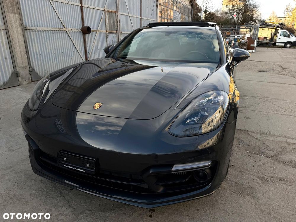 Porsche Panamera 4 E-Hybrid Executive - 1
