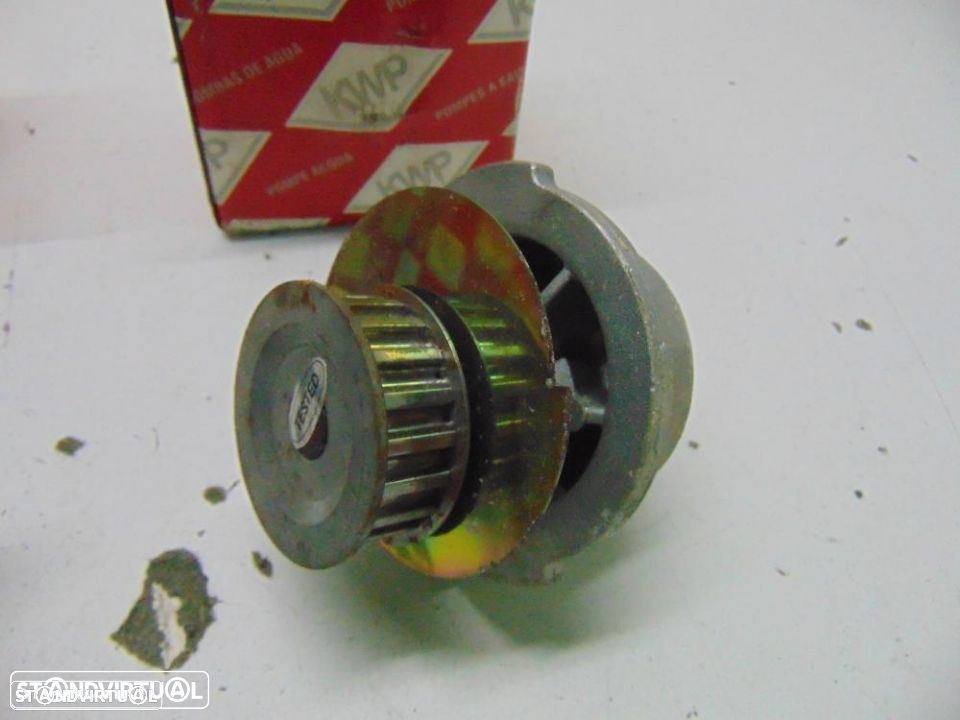 Antigos bombas água Ford - 12