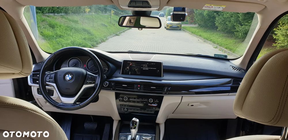 BMW X5 xDrive25d - 14