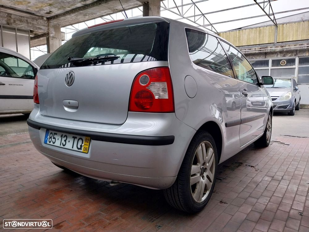 VW Polo 1.4 TDi Highline - 9
