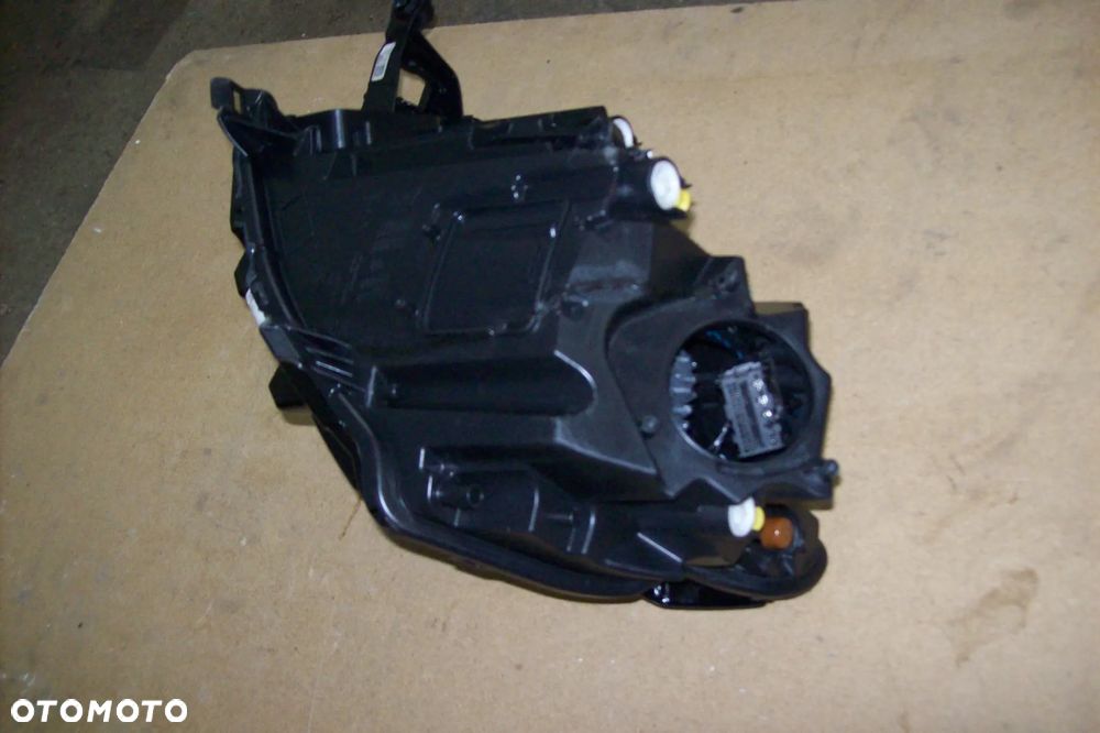 LAMPA PRZEDNIA  PRAWA EUROPA FUUL LED SKODA KAMIQ - 9