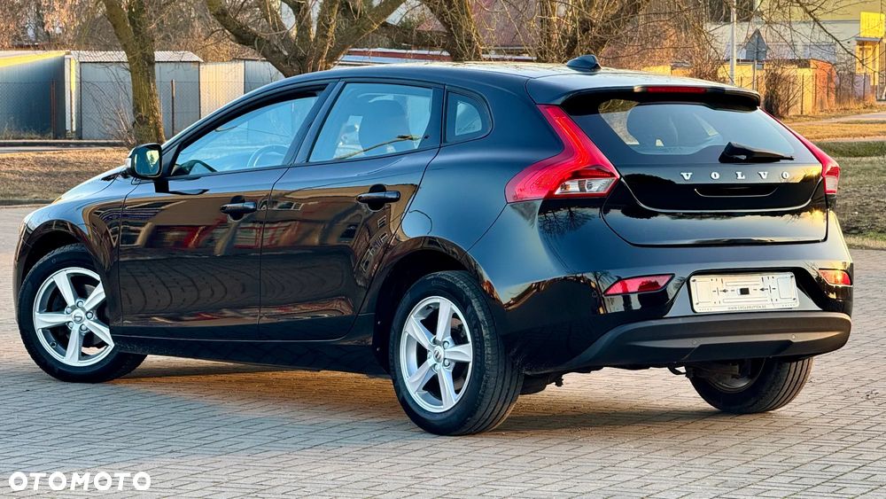 Volvo V40 D2 Momentum - 6