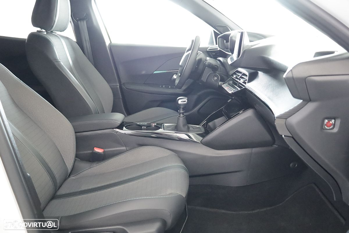 Peugeot 2008 1.2 PureTech Allure Pack - 20