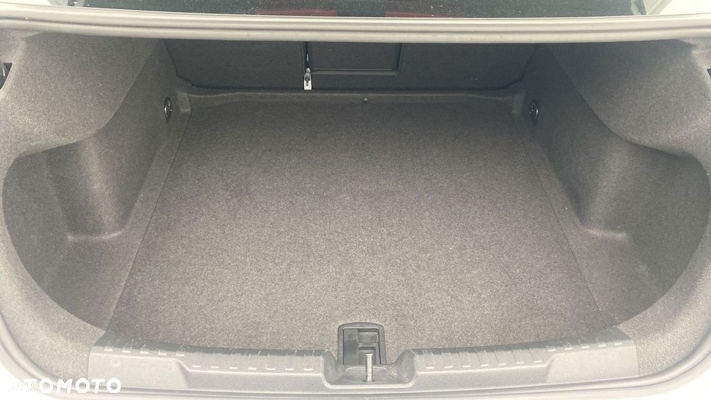 Audi A3 Limousine 35 TFSI mHEV S tronic - 13