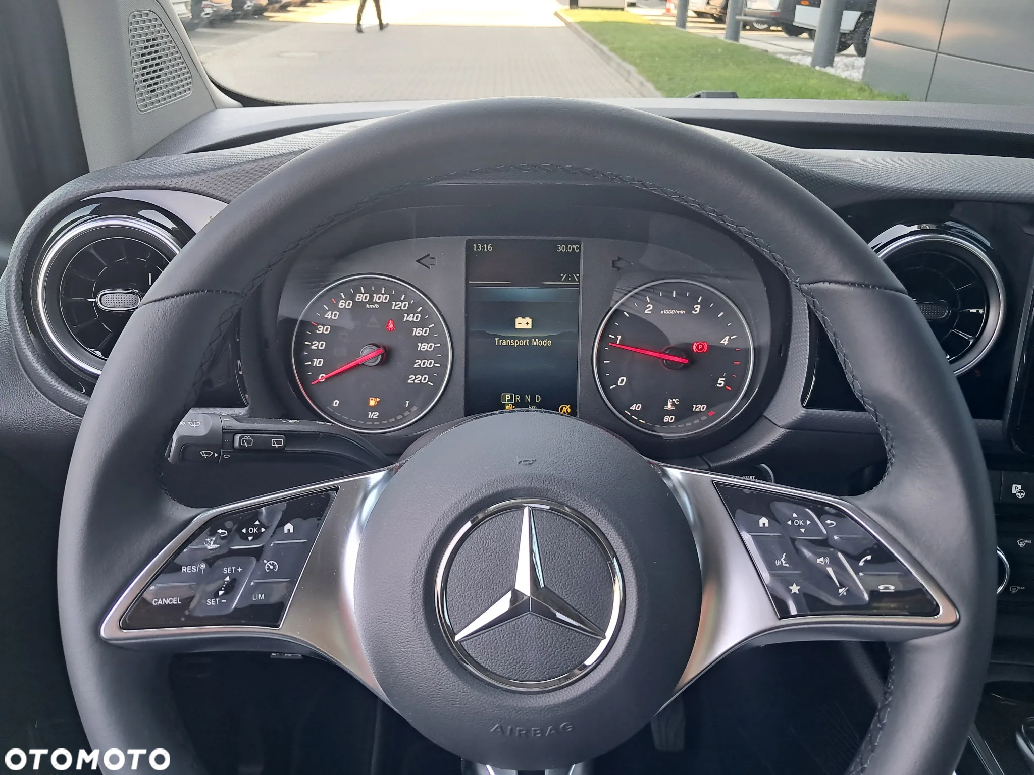 Mercedes-Benz Klasa T 180 d Style - 16