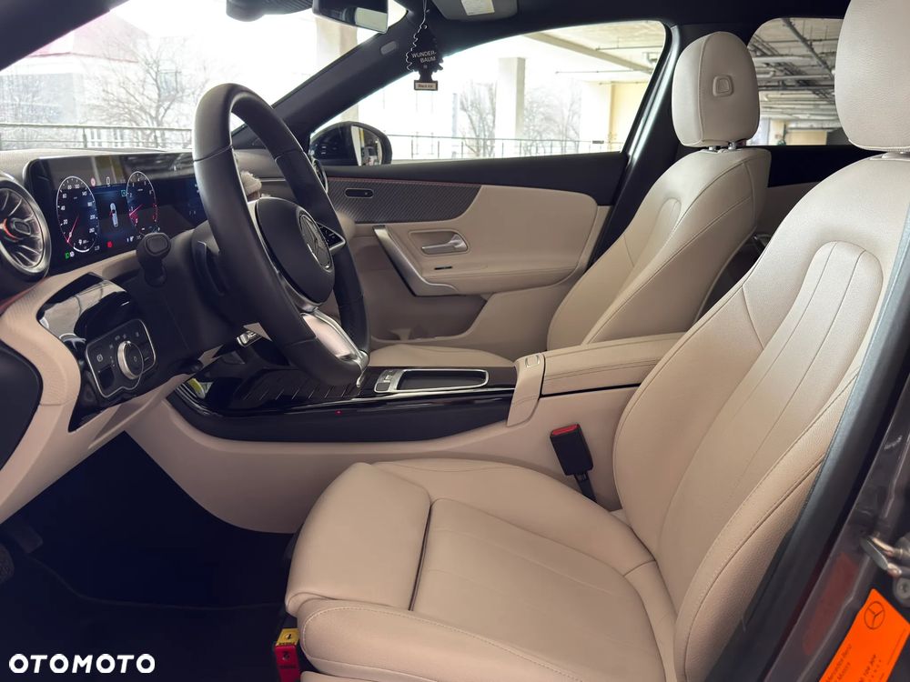 Mercedes-Benz Klasa A 250 4-Matic Progressive 7G-DCT - 11