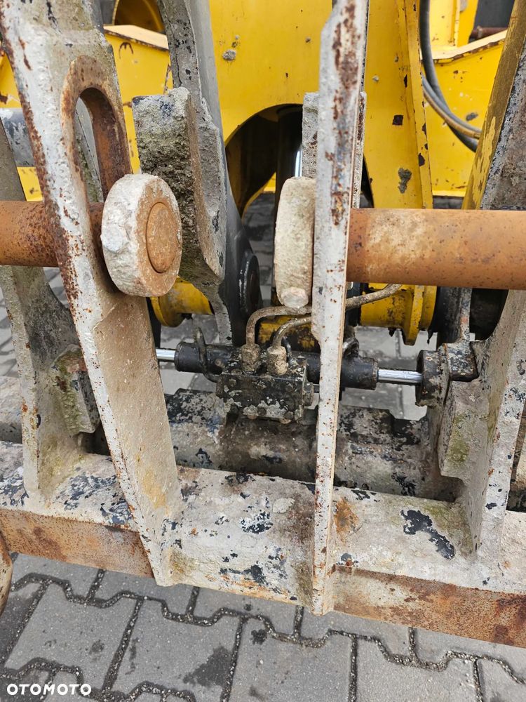 KOMATSU WH714H - 17