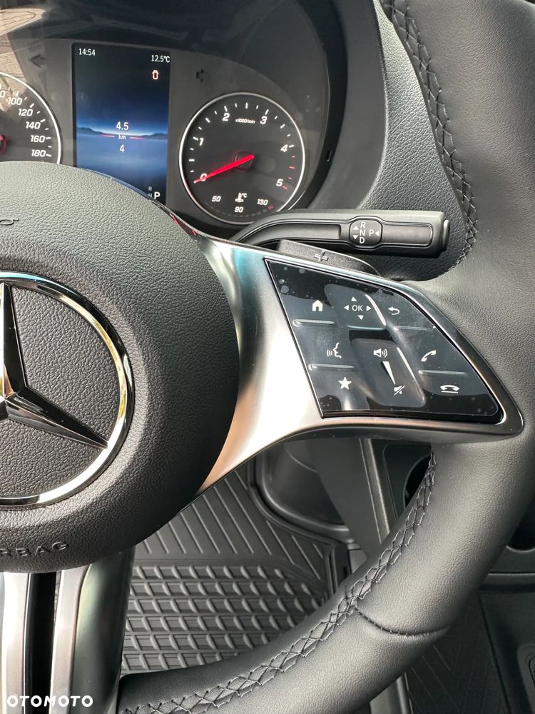 Mercedes-Benz Sprinter - 15