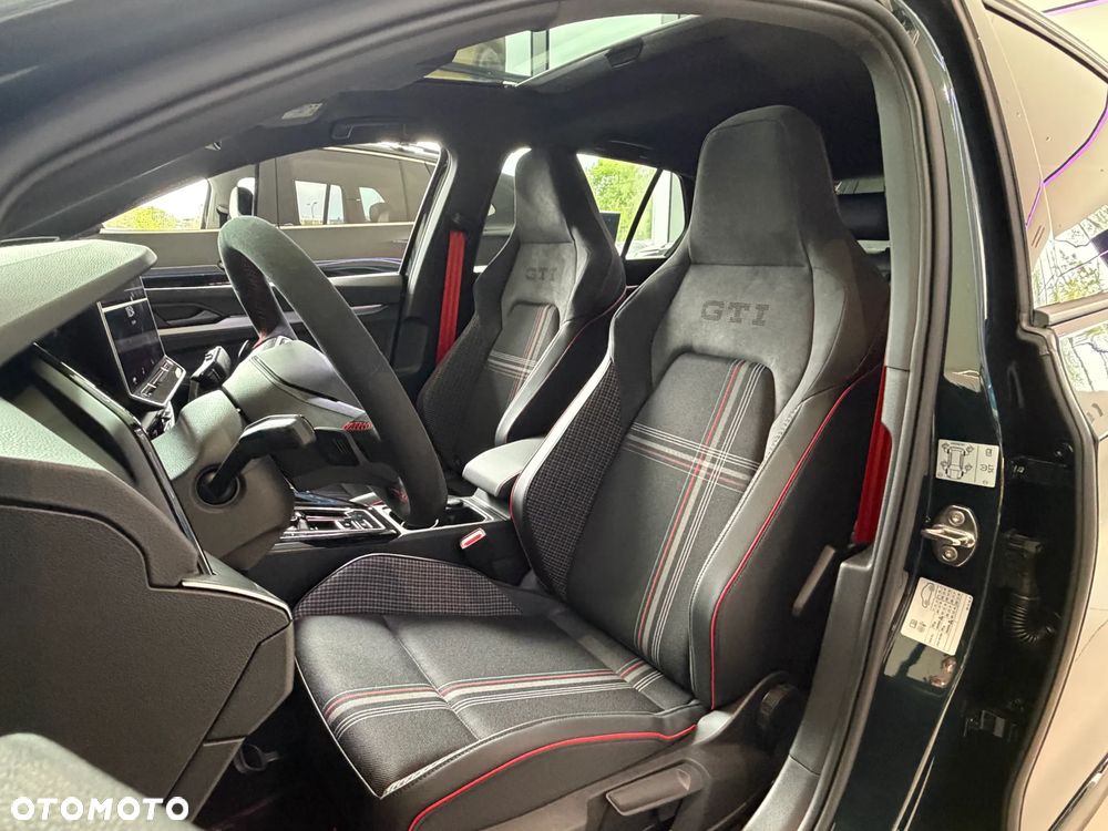 Volkswagen Golf 2.0 TSI GTI Edition 50 DSG - 21