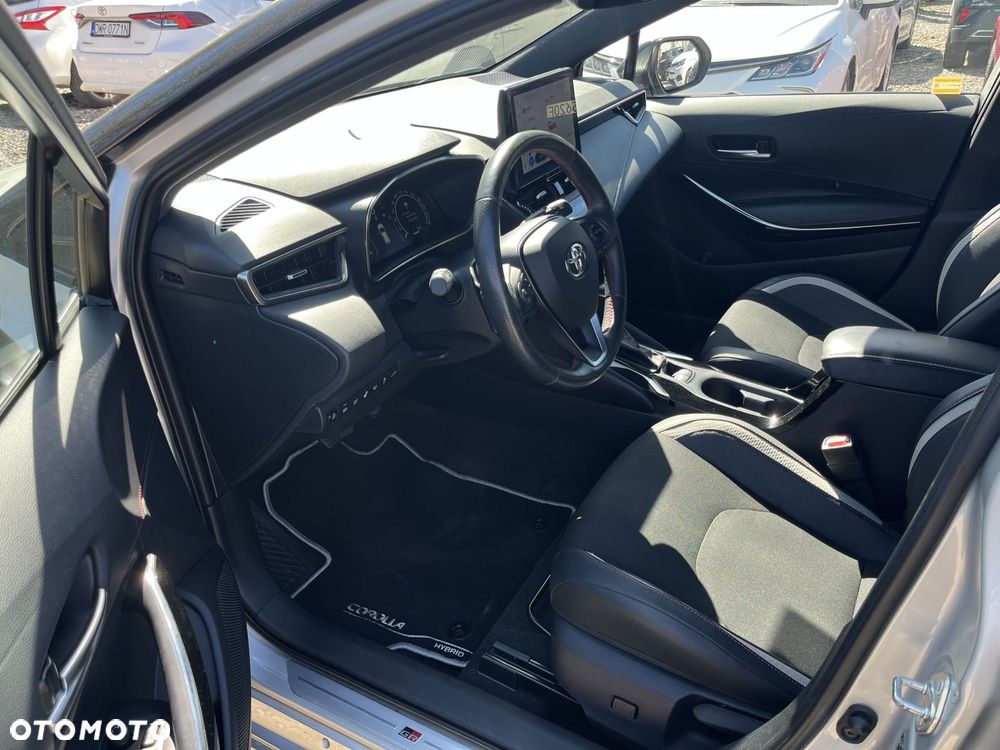 Toyota Corolla 2.0 Hybrid GR Sport - 18