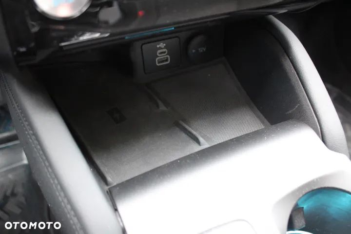 Ford Kuga 2.5 FHEV FWD Titanium X - 14