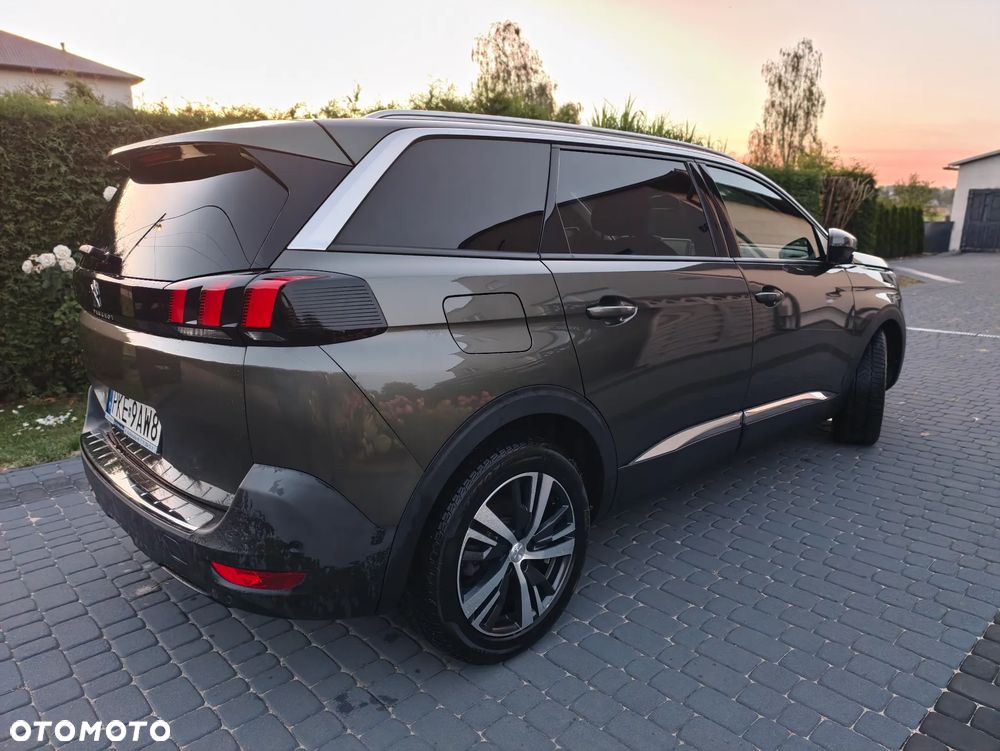 Peugeot 5008 1.6 PureTech Allure S&S EAT8 - 23