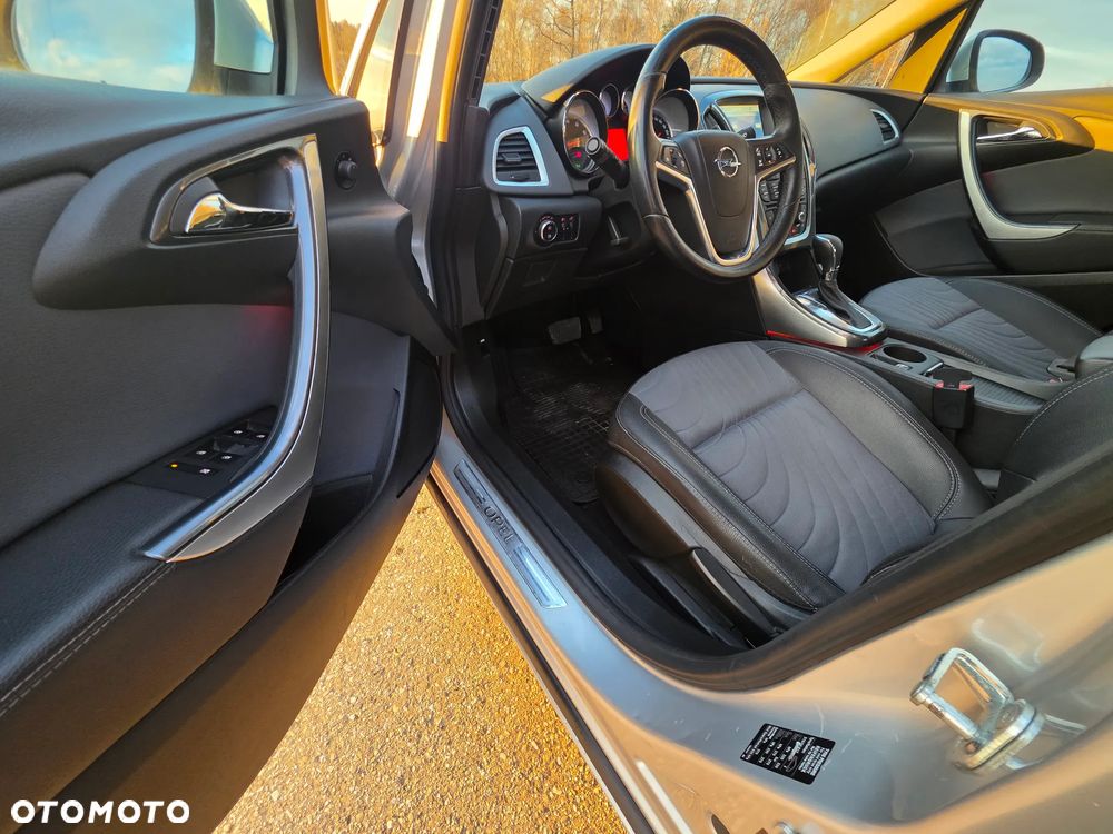 Opel Astra 1.4 T Cosmo - 21