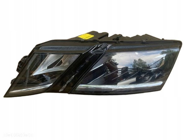 Skoda Octavia Iii 3/2017 > Lift Lewa Przednia Lampa Full Led Europa