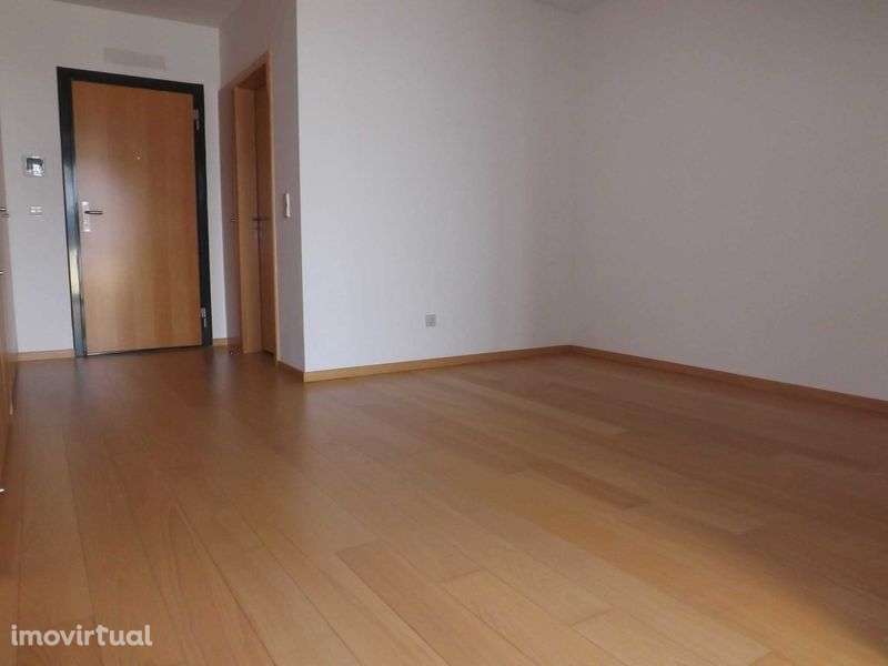 Arrenda-se T0 na Quinta da Portela, Coimbra - Grande imagem: 4/6