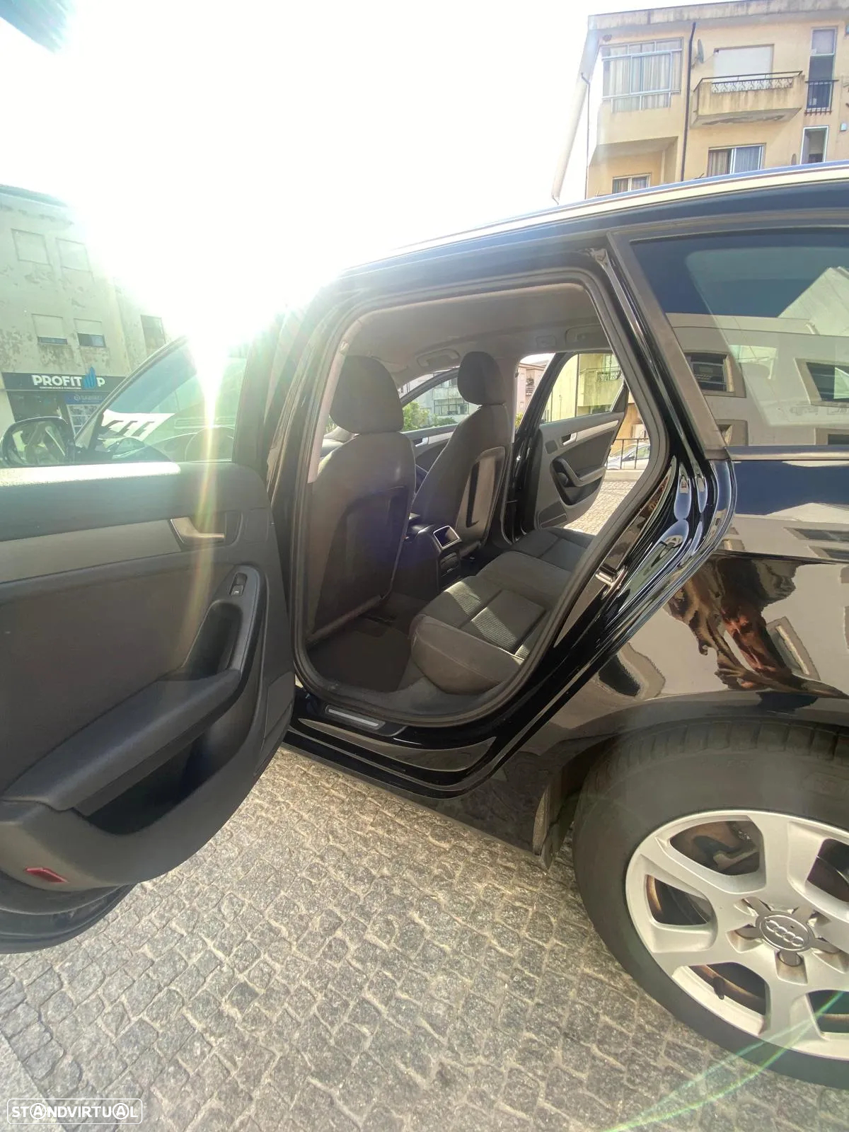 Audi A4 Avant 2.0 TDI - 5