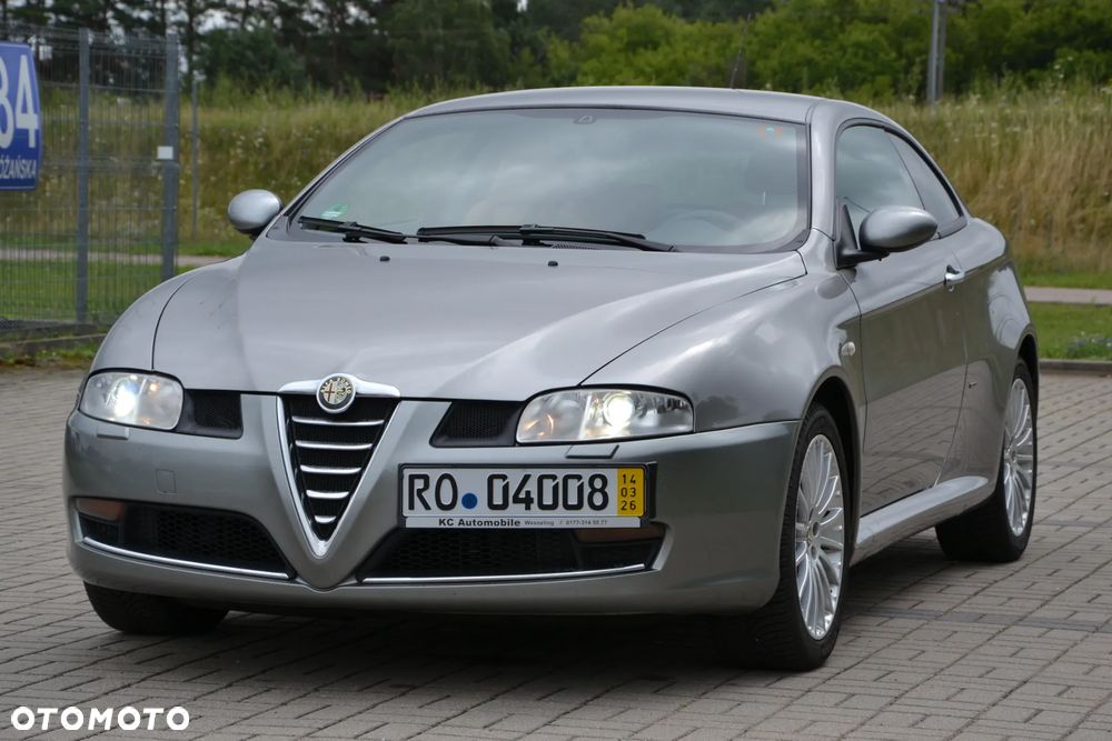 Alfa Romeo GT - 5