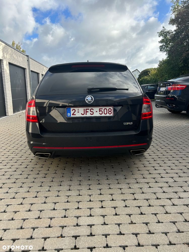 Skoda Octavia 2.0 TSI RS - 13