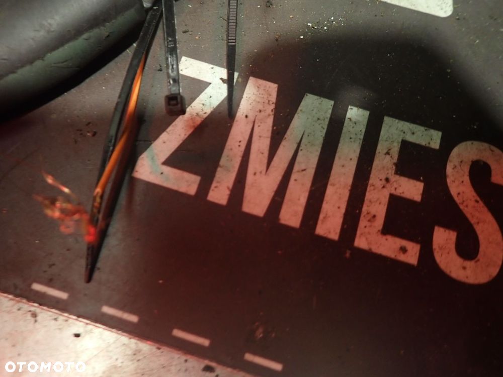 DRZWI LEWY PRZÓD SUZUKI JIMNY III - 22