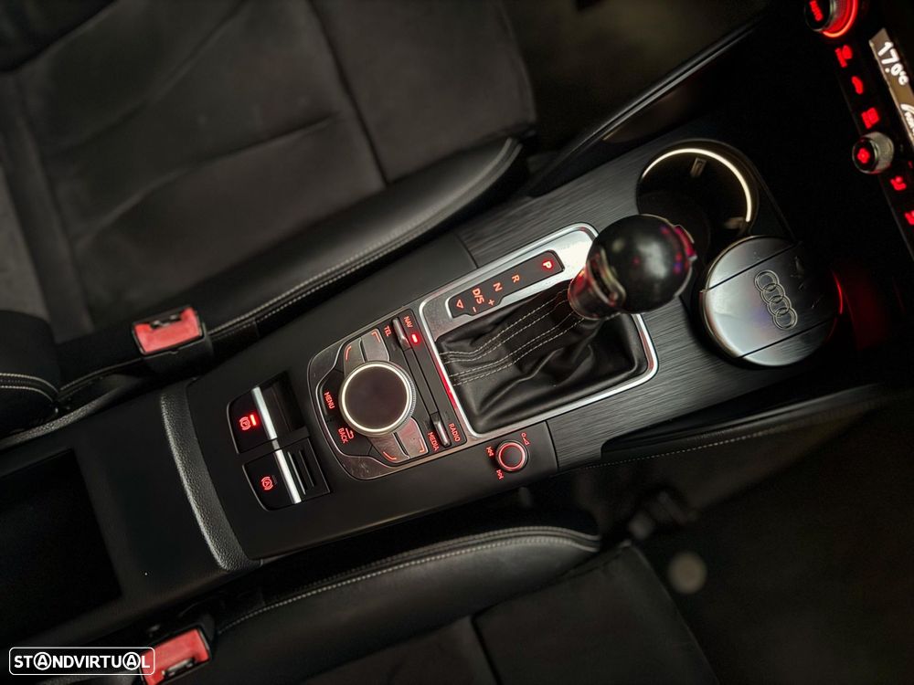 Audi S3 Sportback 2.0 TFSi quattro S tronic - 38