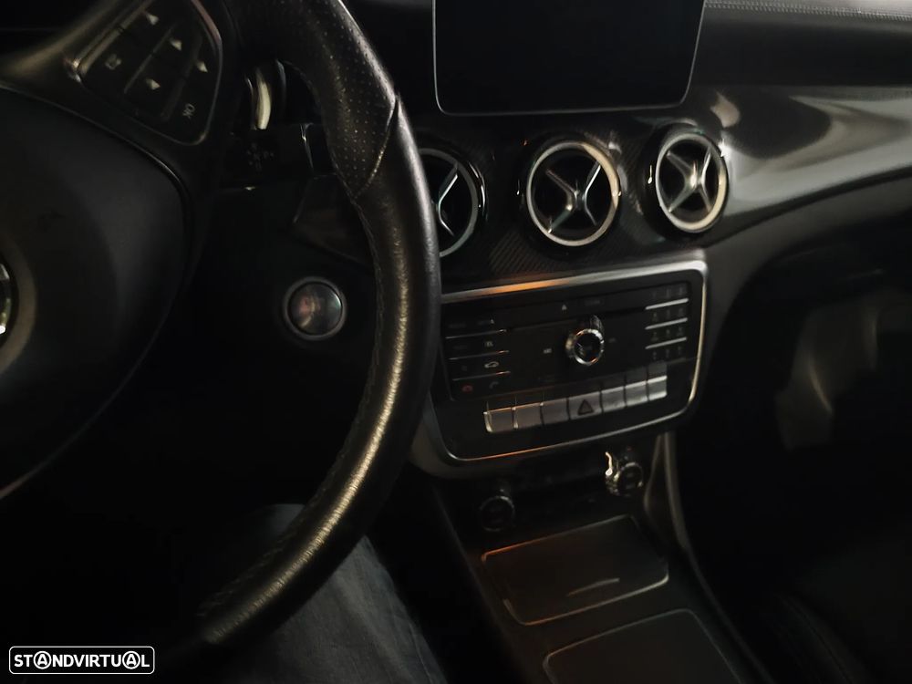 Mercedes-Benz GLA 220 d 7G-DCT AMG Line - 5