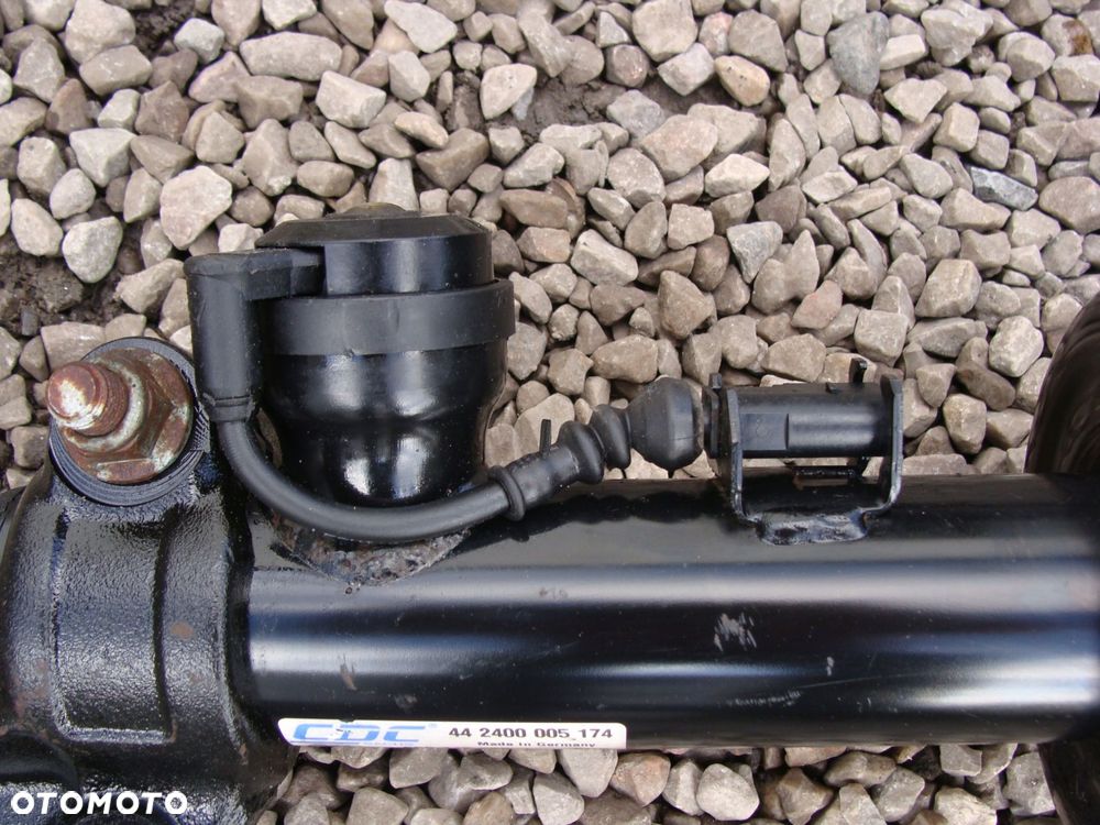 amortyzator przód audi a4 c5 s4 s5 8t 8k 8f0413029 - 2
