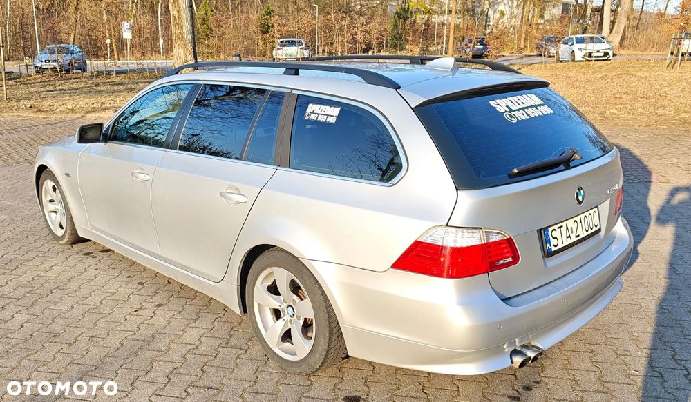 BMW Seria 5 523i - 6