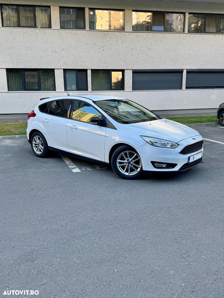 Ford Focus 1.5 TDCi Powershift Titanium - 1
