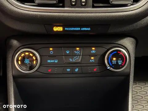 Ford Fiesta 1.1 S&S COOL&CONNECT - 19