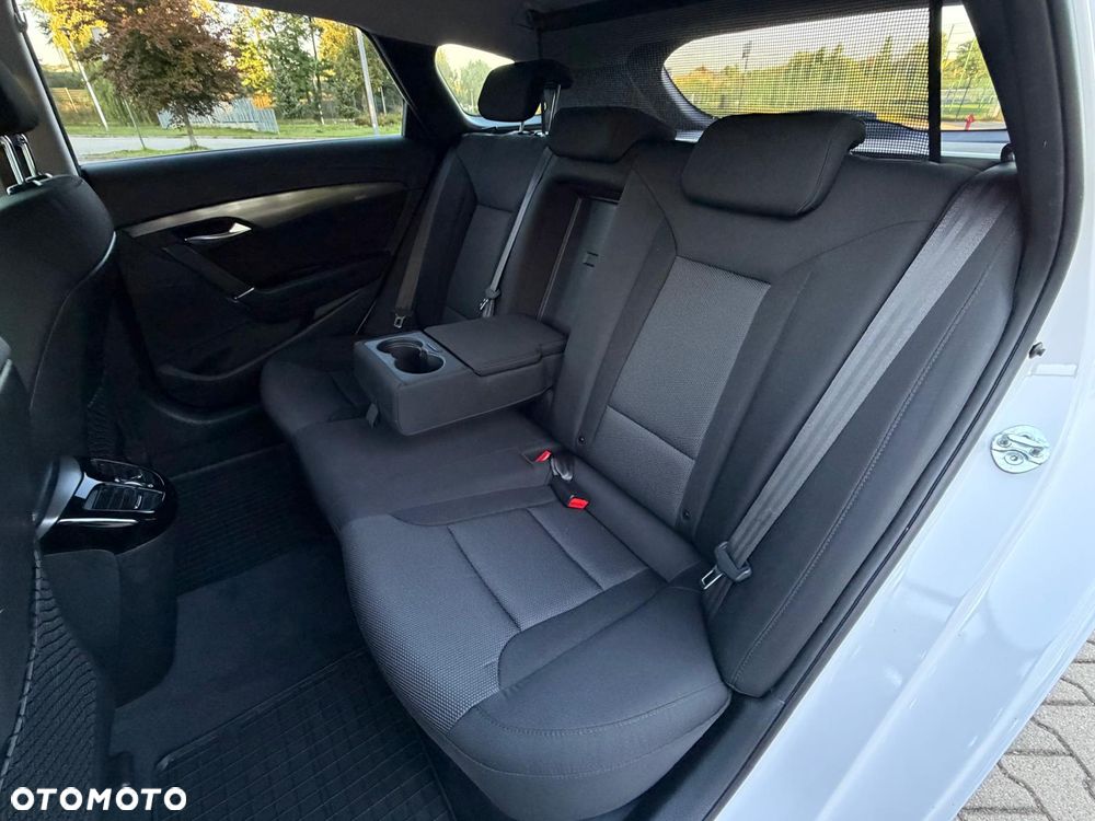 Hyundai i40 Kombi 1.7 CRDi Trend - 13