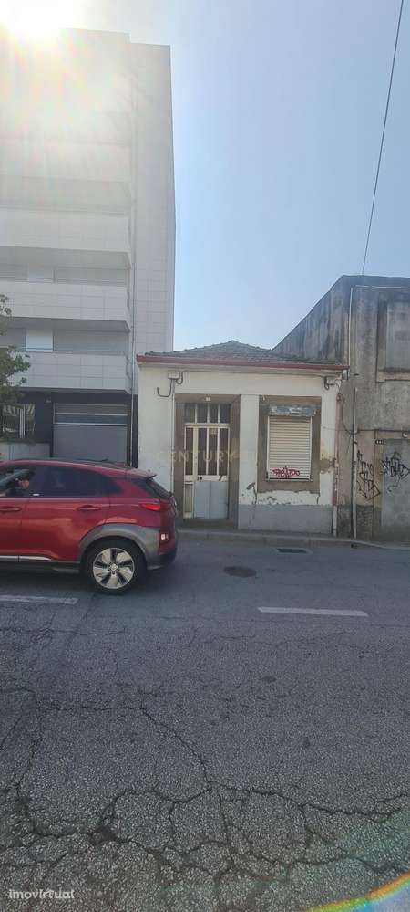 Casa para Recuperação - Vila Nova de Gaia (VIABILIDADE DE CONSTRUÇÃO P - Grande imagem: 2/10