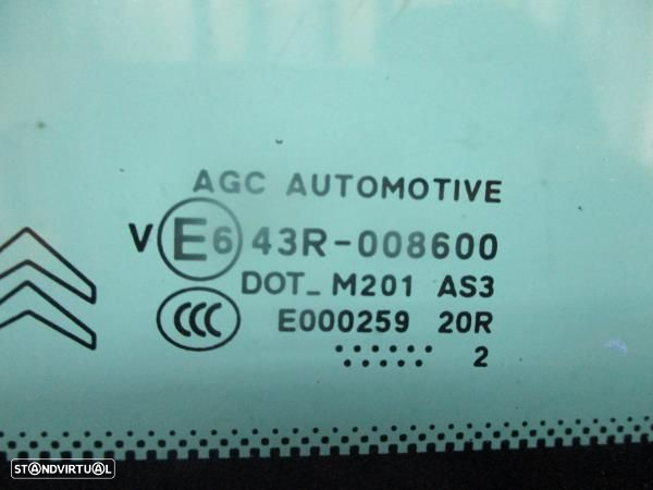 Vidro Painel Dto Citroen Ds3 - 5