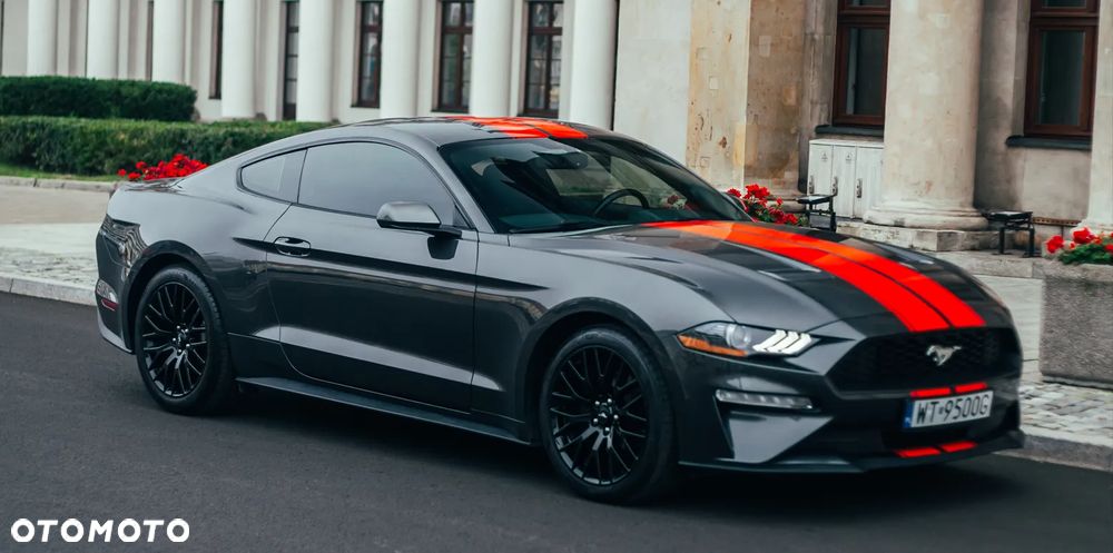 Ford Mustang - 2