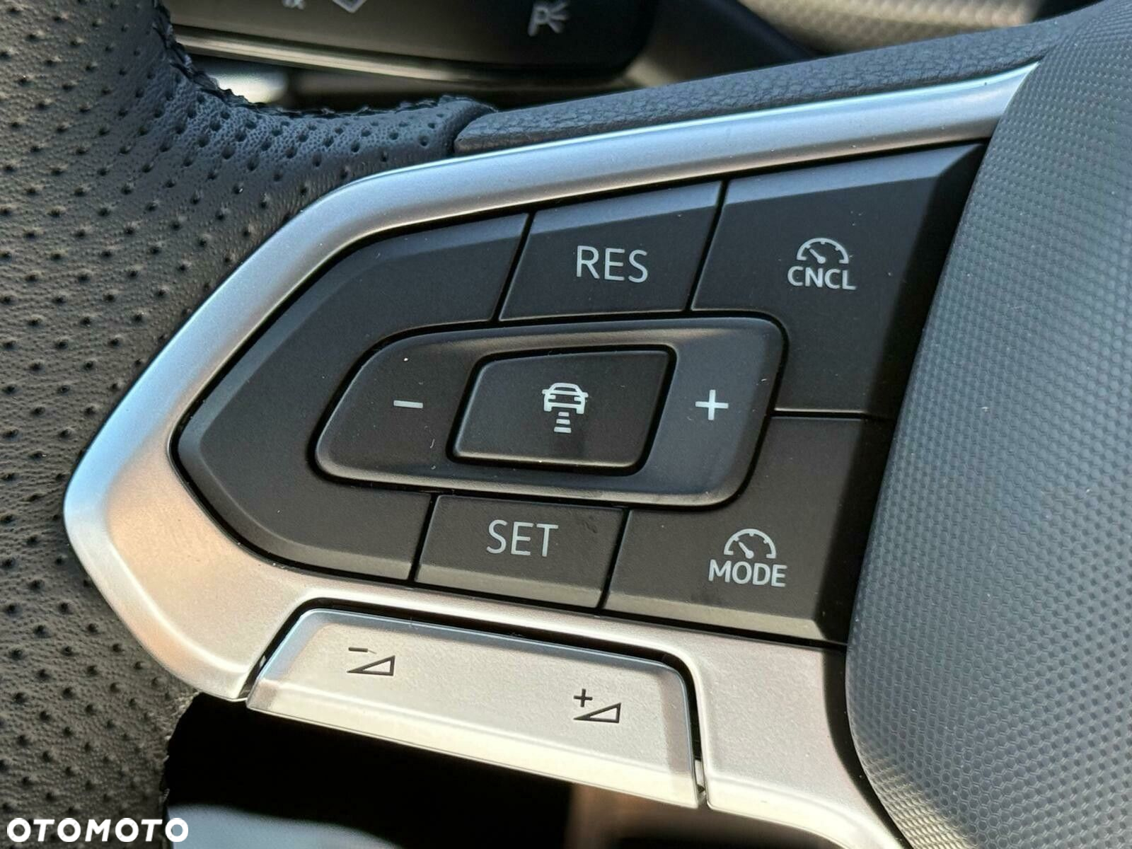 Volkswagen Golf - 27
