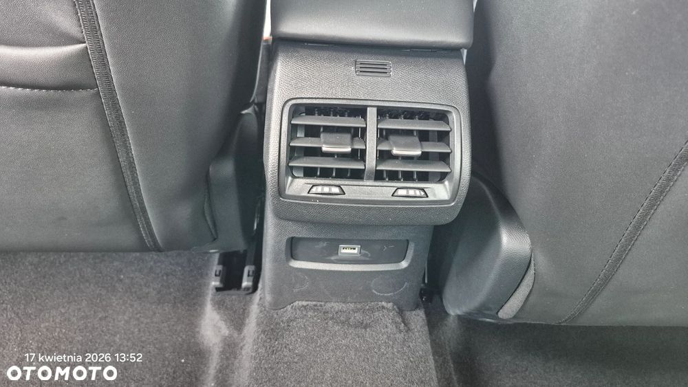 Citroën C4X 1.2 mHEV Max eDCT6 - 23