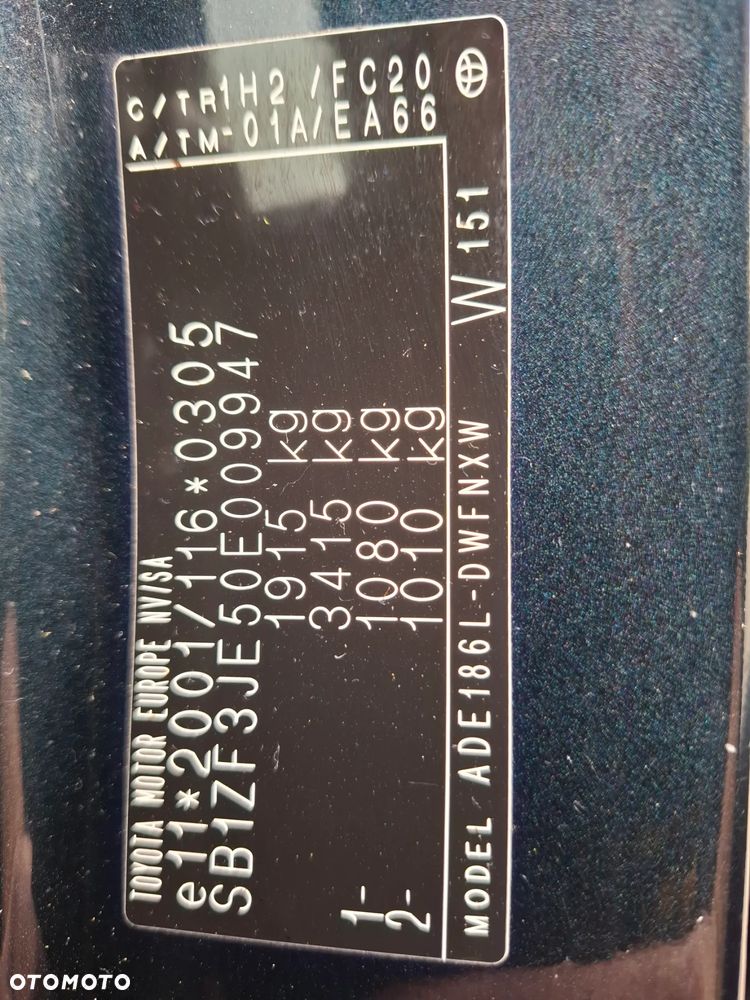 Toyota Auris 2.0 D-4D START Edition - 25