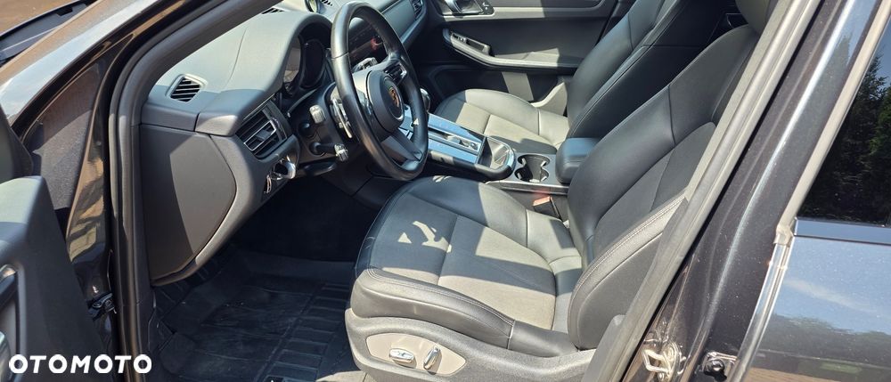 Porsche Macan Standard - 11