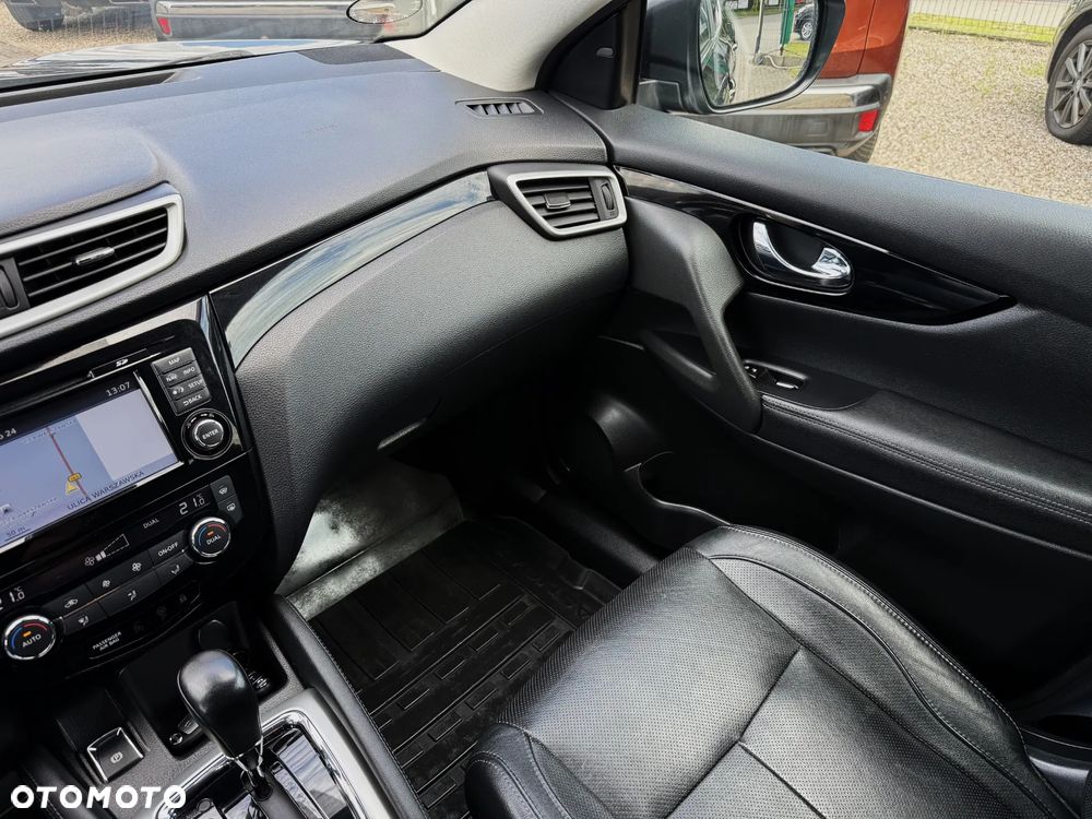 Nissan Qashqai 1.6 dCi Xtronic TEKNA+ - 21