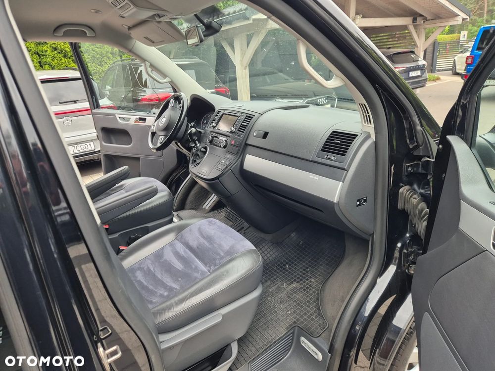 Volkswagen Multivan - 23